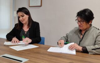 Esther Aniento y Ana López